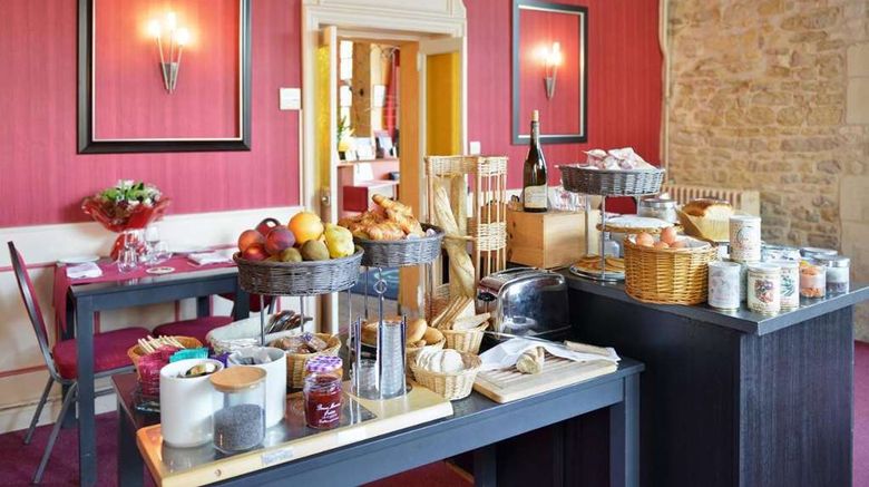 <b>Hotel Le Puits Dore Restaurant</b>. Images powered by <a href="https://iceportal.shijigroup.com/" title="IcePortal" target="_blank">IcePortal</a>.