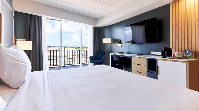 <b>Radisson Hotel Paramaribo Room</b>. Images powered by <a href="https://iceportal.shijigroup.com/" title="IcePortal" target="_blank">IcePortal</a>.