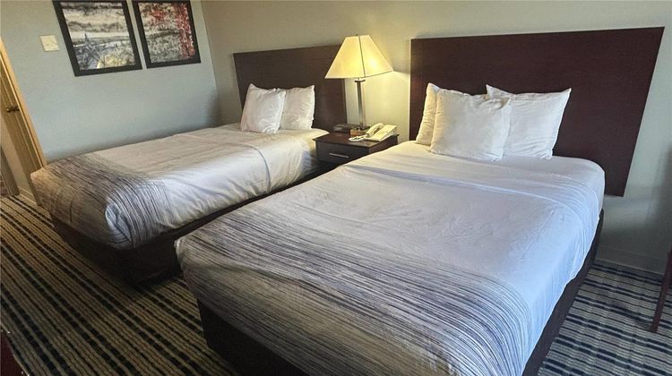 AmericInn Mosinee Central Wisconsin Airport Room
