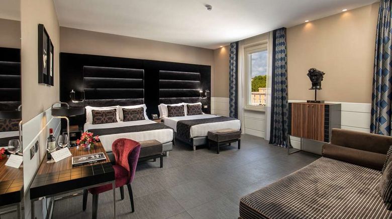 <b>Rome Glam Hotel Suite</b>. Images powered by <a href="https://iceportal.shijigroup.com/" title="IcePortal" target="_blank">IcePortal</a>.