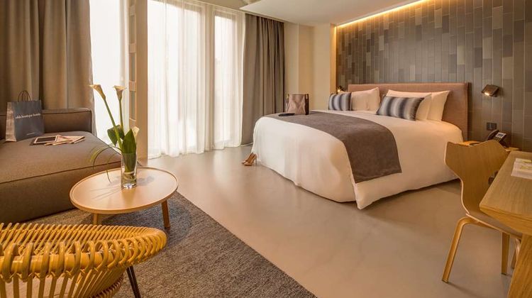 Ohla Eixample Hotel Suite