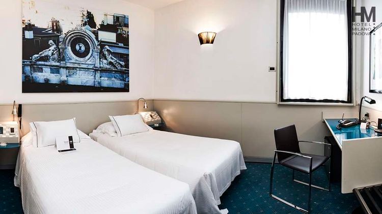 Sure Hotel by Best Western Milano Room