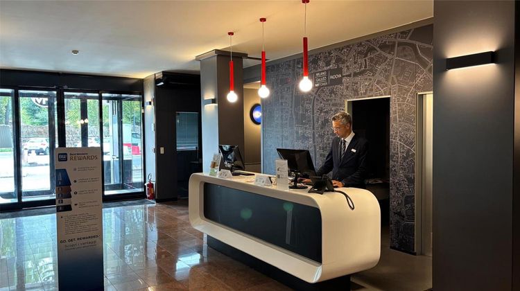 Sure Hotel by Best Western Milano Lobby