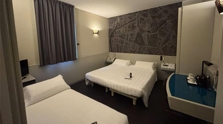Sure Hotel by Best Western Milano Room