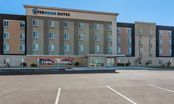Everhome Suites Yuma