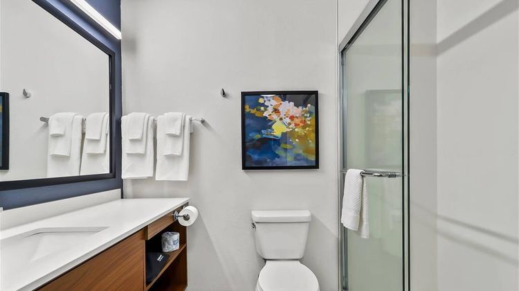 Everhome Suites El Paso Room