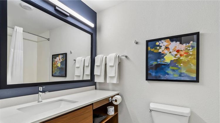 Everhome Suites El Paso Room