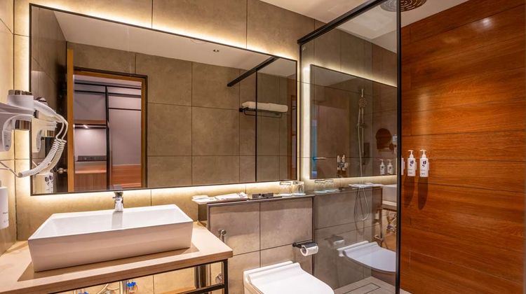 Park Inn & Suites by Radisson Bengaluru Room