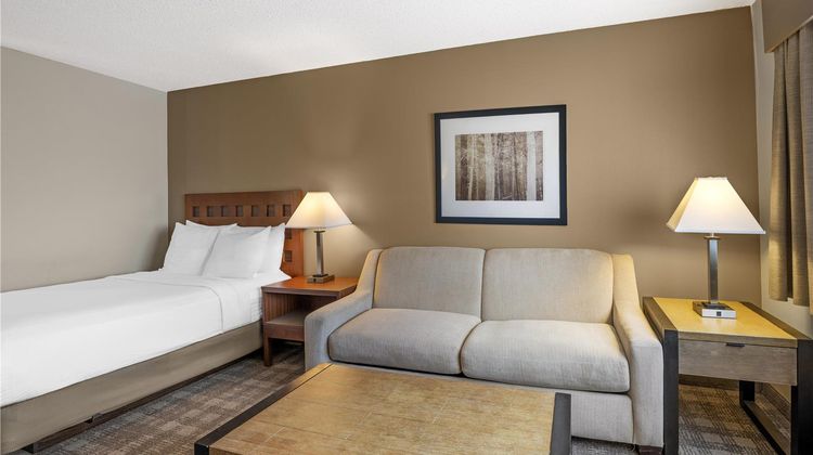 Best Western North I-25 Hotel Suite