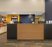 Best Western North I-25 Hotel Lobby
