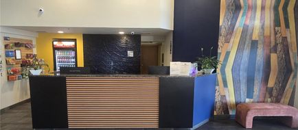 Best Western North I-25 Hotel Lobby