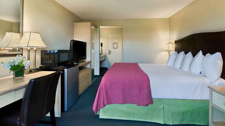 <b>Oxnard Inn Lancaster Room</b>. Images powered by <a href="https://iceportal.shijigroup.com/" title="IcePortal" target="_blank">IcePortal</a>.