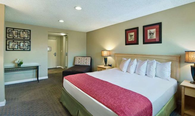 Oxnard Inn Lancaster Room