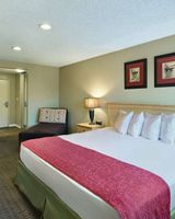 Oxnard Inn Lancaster