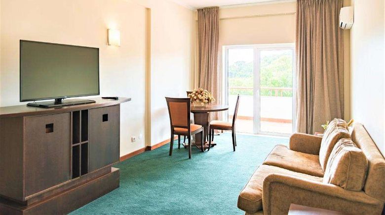 <b>Amazonia Jamor Hotel Suite</b>. Images powered by <a href="https://iceportal.shijigroup.com/" title="IcePortal" target="_blank">IcePortal</a>.