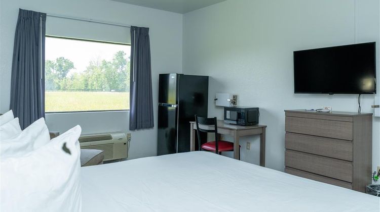 Baymont by Wyndham Donaldsonville Room