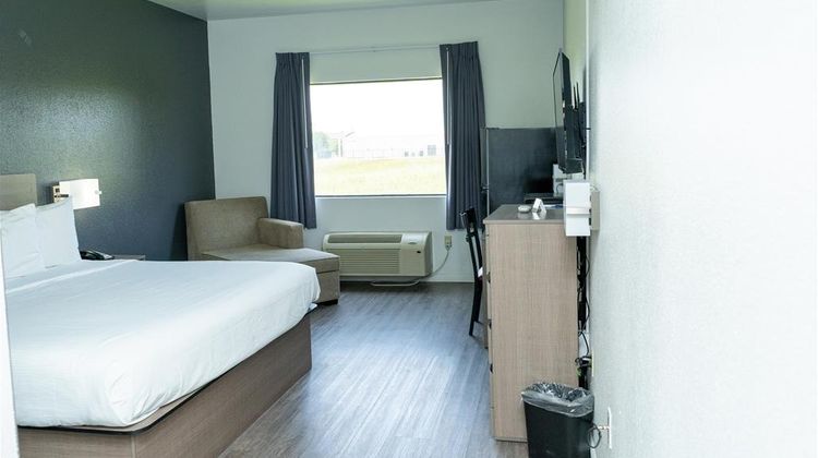 Baymont by Wyndham Donaldsonville Room