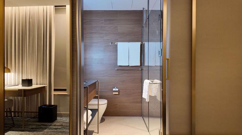 <b>DoubleTree Auckland Albert Street Room</b>. Images powered by <a href="https://iceportal.shijigroup.com/" title="IcePortal" target="_blank">IcePortal</a>.