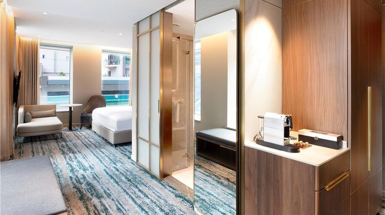 <b>DoubleTree Auckland Albert Street Room</b>. Images powered by <a href="https://iceportal.shijigroup.com/" title="IcePortal" target="_blank">IcePortal</a>.