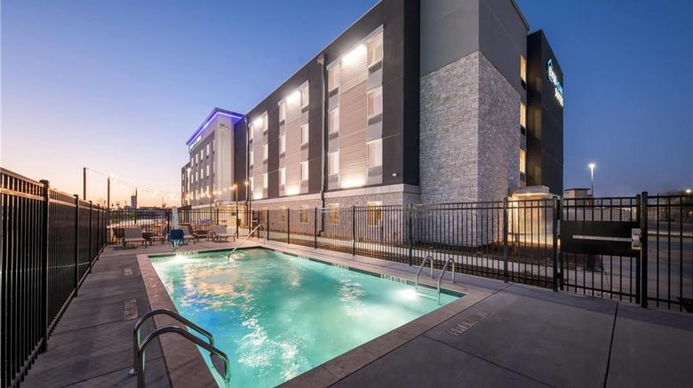 <b>EverHome Suites Waco Pool</b>. Images powered by <a href="https://iceportal.shijigroup.com/" title="IcePortal" target="_blank">IcePortal</a>.