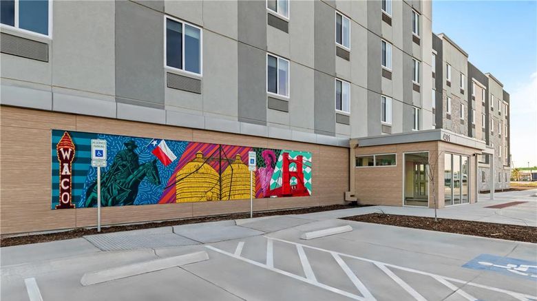 <b>EverHome Suites Waco Exterior</b>. Images powered by <a href="https://iceportal.shijigroup.com/" title="IcePortal" target="_blank">IcePortal</a>.