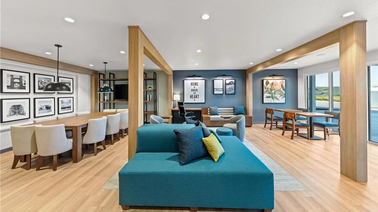 <b>EverHome Suites Waco Lobby</b>. Images powered by <a href="https://iceportal.shijigroup.com/" title="IcePortal" target="_blank">IcePortal</a>.