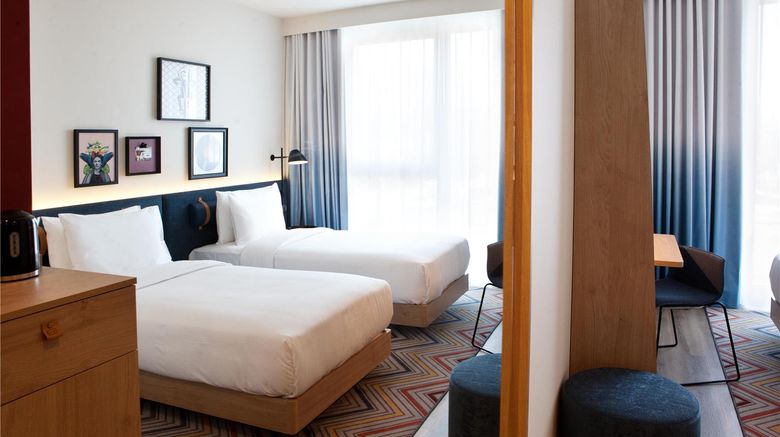 <b>Hampton Stuttgart Room</b>. Images powered by <a href="https://iceportal.shijigroup.com/" title="IcePortal" target="_blank">IcePortal</a>.
