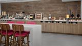 <b>Home2 Suites Weston Restaurant</b>. Images powered by <a href="https://iceportal.shijigroup.com/" title="IcePortal" target="_blank">IcePortal</a>.