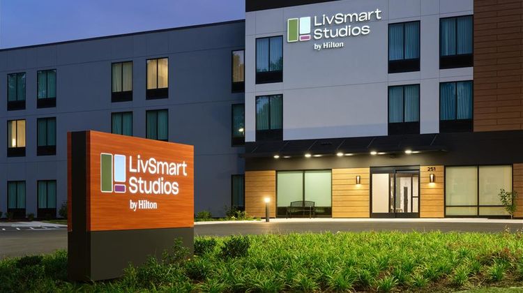 LivSmart Tullahoma Exterior