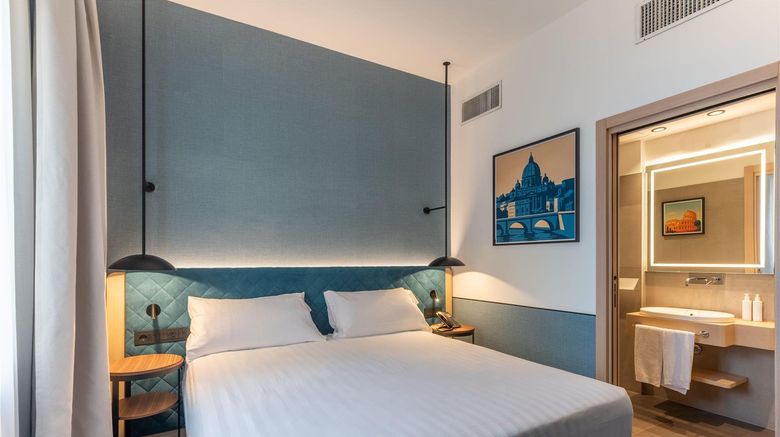 <b>Hilton Garden Inn Rome Colosseum Room</b>. Images powered by <a href="https://iceportal.shijigroup.com/" title="IcePortal" target="_blank">IcePortal</a>.