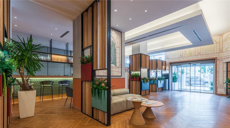 Hilton Garden Inn Rome Colosseum Lobby