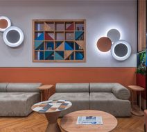 Hilton Garden Inn Rome Colosseum Lobby