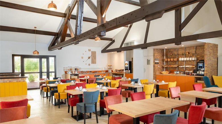 <b>Sure Hotel by Best Western Mougins Restaurant</b>. Images powered by <a href="https://iceportal.shijigroup.com/" title="IcePortal" target="_blank">IcePortal</a>.