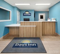 Days Inn by Wyndham Fergus Falls Lobby