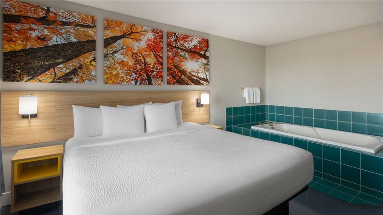 <b>Days Inn by Wyndham Fergus Falls Suite</b>. Images powered by <a href="https://iceportal.shijigroup.com/" title="IcePortal" target="_blank">IcePortal</a>.