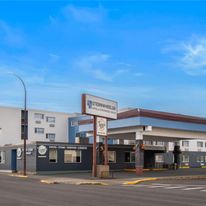Sternwheeler Hotel & Conference Center