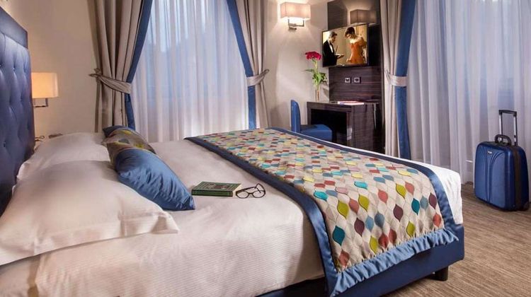 Gioberti Art Hotel Room