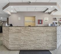 Sonesta Essential Hotels Blue Springs Lobby
