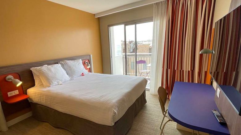 <b>Hotel Abrial Room</b>. Images powered by <a href="https://iceportal.shijigroup.com/" title="IcePortal" target="_blank">IcePortal</a>.