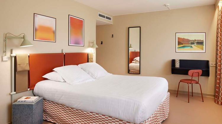 Hotel des Victoires Room