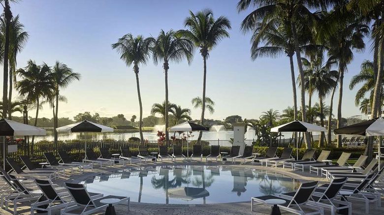 <b>PGA National Resort Pool</b>. Images powered by <a href="https://iceportal.shijigroup.com/" title="IcePortal" target="_blank">IcePortal</a>.