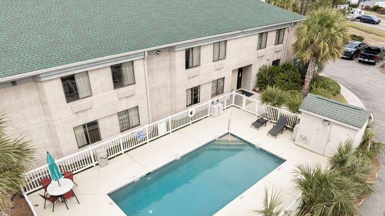 SureStay by Best Western Summerville Pool