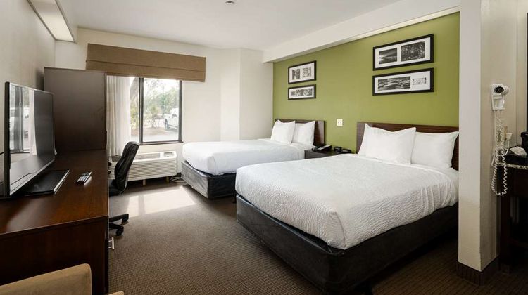 SureStay by Best Western Summerville Room