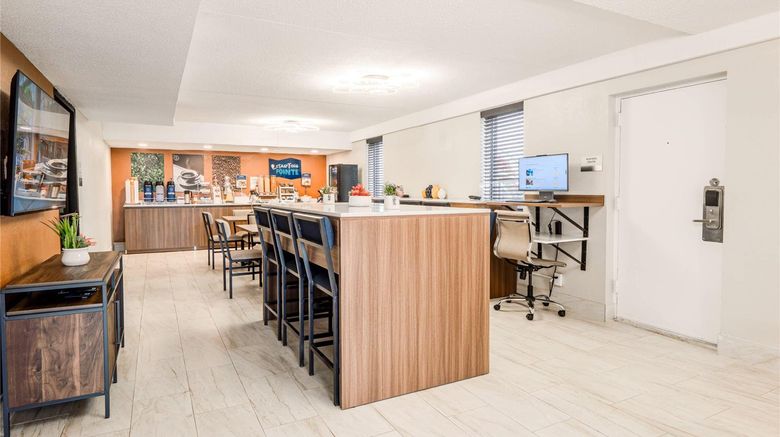 <b>Winston Salem Inn and Suites Restaurant</b>. Images powered by <a href="https://iceportal.shijigroup.com/" title="IcePortal" target="_blank">IcePortal</a>.