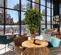 Vincci Malaga Lobby
