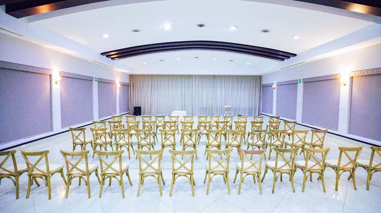 <b>InHouse Select Hacienda Tres Rios Meeting</b>. Images powered by <a href="https://iceportal.shijigroup.com/" title="IcePortal" target="_blank">IcePortal</a>.