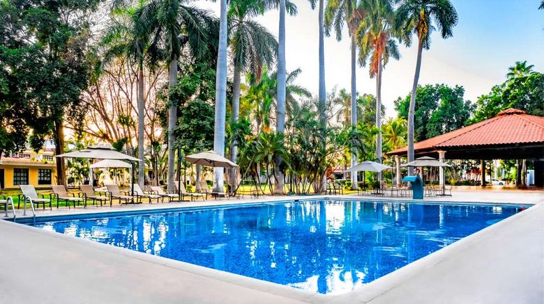 <b>InHouse Select Hacienda Tres Rios Pool</b>. Images powered by <a href="https://iceportal.shijigroup.com/" title="IcePortal" target="_blank">IcePortal</a>.