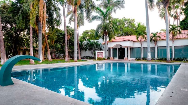 <b>InHouse Select Hacienda Tres Rios Pool</b>. Images powered by <a href="https://iceportal.shijigroup.com/" title="IcePortal" target="_blank">IcePortal</a>.