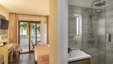 Sure Hotel by Best Western Saint-Quentin Room