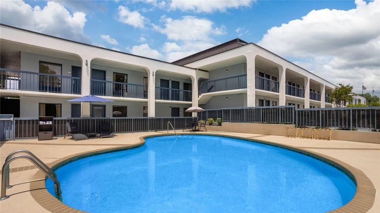 Baymont by Wyndham Fayetteville Pool